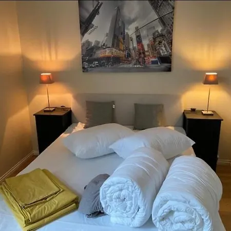 Spacious In The Center Apartman