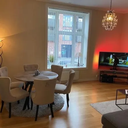 Spacious In The Center *