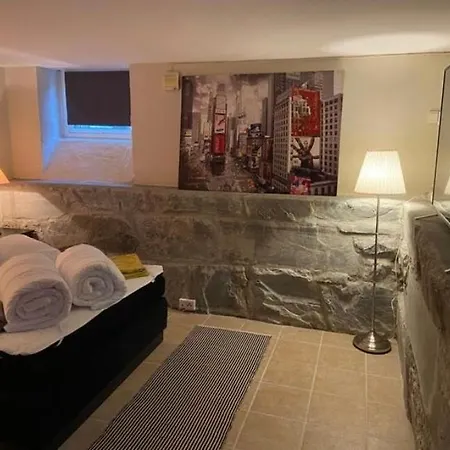 Spacious In The Center Apartman